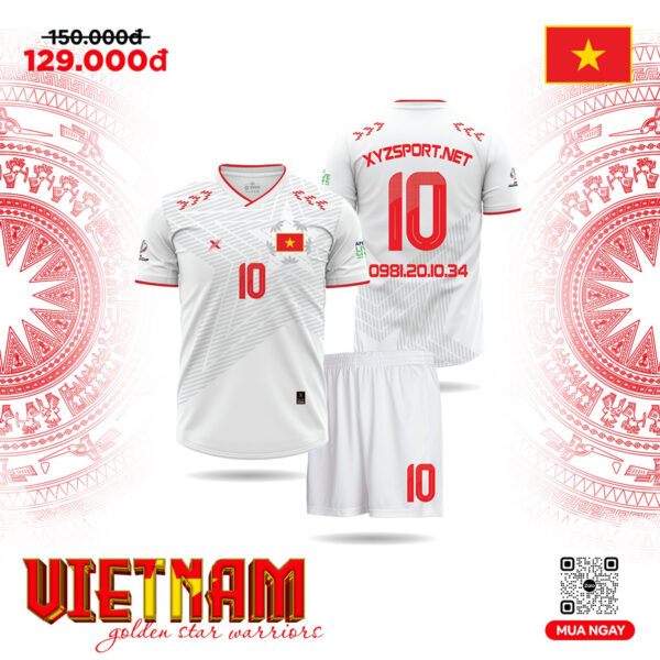 Bộ Quần Áo Thể Thao Màu Trắng Việt Nam Tinh Tế